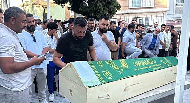 Tekirdağ'daki silahlı saldırıda hayatını kaybeden çocuk toprağa verildi