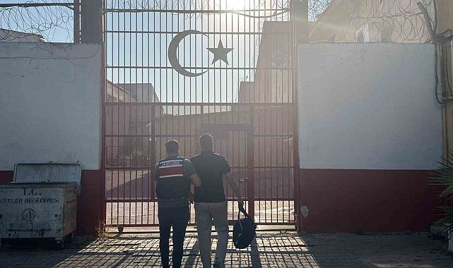 Terör suçundan aranan şahıs Efeler'de yakalandı