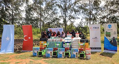 TİKA'dan Somalili kadın çiftçilere verimlilik eğitimi ve tarım ekipmanı desteği