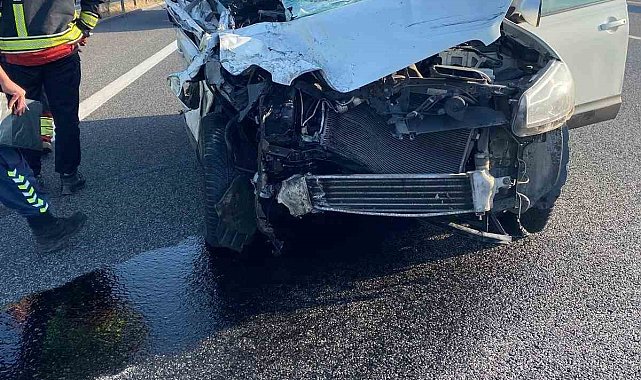Tıra arkadan çarpan SUV otomobildeki 2 kişi öldü, 2 kişi yaralandı