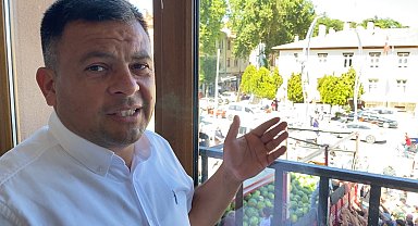 Tokatlı üreticiden halka ikram karpuzlar yarım saatte bitti