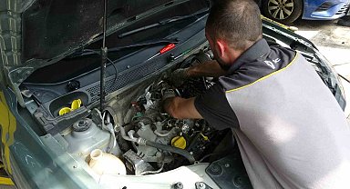 Trabzon'da sel hasarları servislere araç girişini artırdı