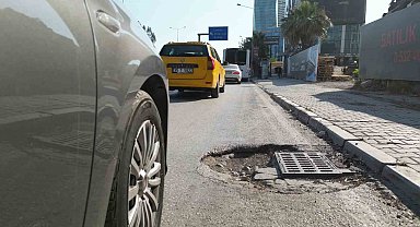 Trafik yoğunluğu ve çukurlar İzmir ulaşımında sürücüleri bezdiriyor