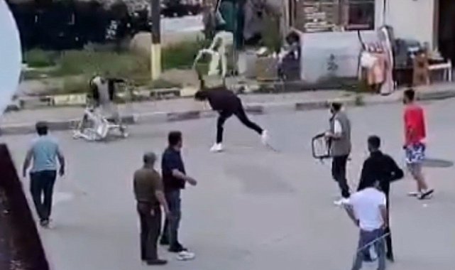Trafikte korna kavgası meydan savaşına dönüştü... O anlar kamerada