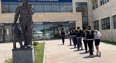 Travers fabrikasından 250 bin TL'lik bakır kablo ve malzeme çalan 5 kişi tutuklandı