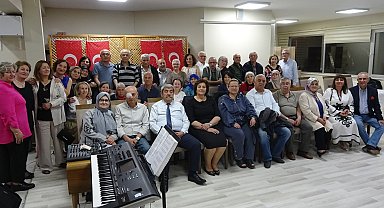 Tunçbilek Lisesi ilk mezunları 50. yıl buluşmasında duygusal anlar yaşadı