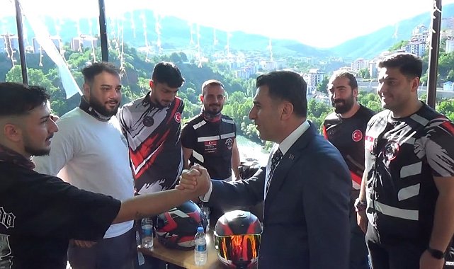 Tunceli'de bayramlaşma programı