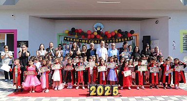 Turgutlu Belediyesi Çocuk Kültür Sanat Merkezinde mezuniyet heyecanı