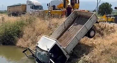 Turgutlu'da trafik kazası: 3 kişi yaralandı