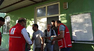Türk Kızılay yurt içinde ve 22 ülkede kurban kesimlerine başladı