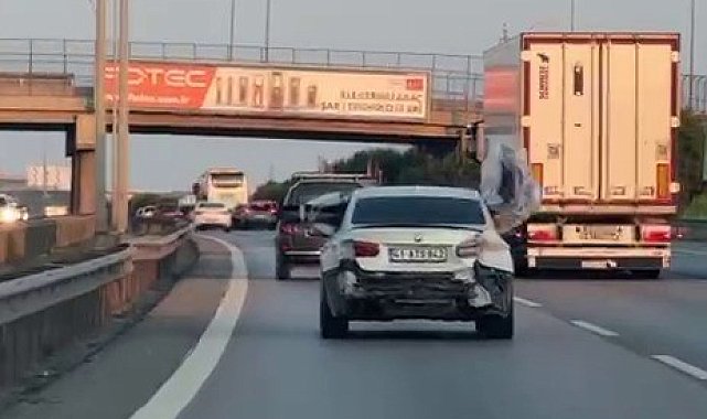 Tuzla'da ilginç görüntü: Otomobilin tamponunu arka koltukta taşıdı