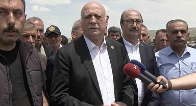 TZOB Genel Başkanı Bayraktar, Çankırı'da kuraklıktan etkilenen tarlaları inceledi