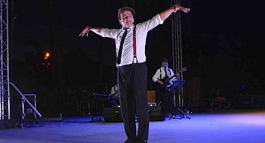 Ünlü oyuncu Reha Özcan son noktayı koydu