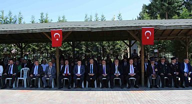 Uşak'ta bayram arifesinde şehitler unutulmadı