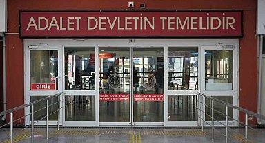 Uyuşturucu ticaretinden yargılanan 74 yaşındaki sanık: "45 senedir uyuşturucu içiyorum"