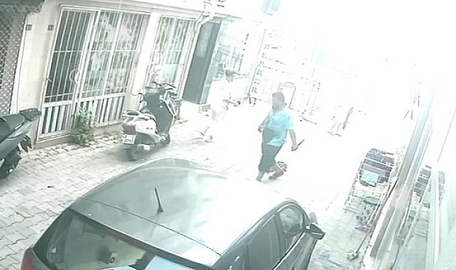 Vahşi cinayetin zanlısı elinde bıçakla böyle görüntülendi
