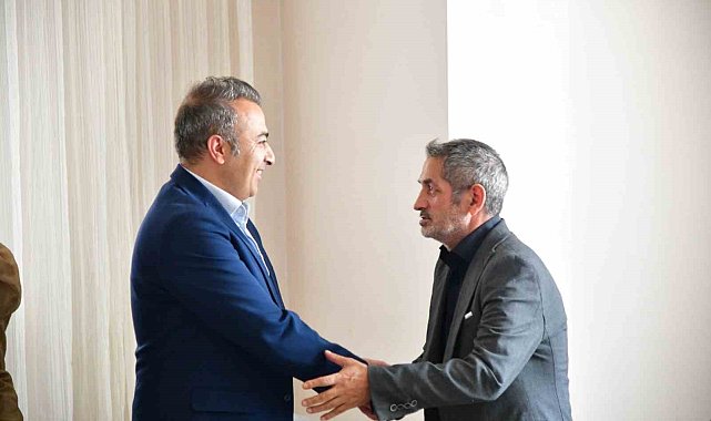 Vali Çiçek, şehit aileleri ile bayramlaştı
