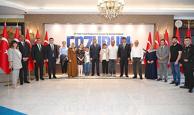 Vali Çiftçi'den, Pasinler Kaymakamı ve Belediye Başkanına teşekkür belgesi