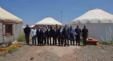 Vali Sözer, Obakent Tematik Gençlik Kampı'nda incelemelerde bulundu
