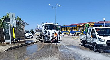 Van Büyükşehir Belediyesinden bayram temizliği çalışması