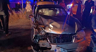 Van'da 2 otomobil çarpıştı: 9 yaralı