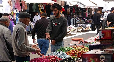 Van'da bayram telaşı başladı: Çarşı ve pazarda renkli görüntüler