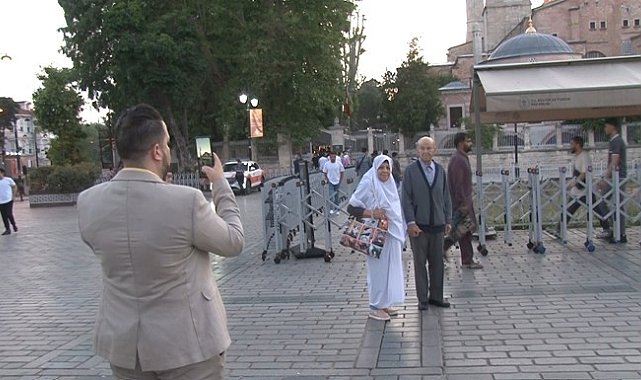 Vatandaşlar Kurban Bayramı namazını Ayasofya'da kıldı