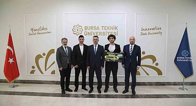 Verimlilik Avcıları Hackathonu'nda BTÜ öğrencilerine birincilik