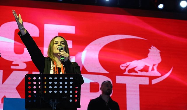 Vezirköprü'de Burçe Bozkurt ve Ali Kınık konseri