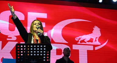 Vezirköprü'de Burçe Bozkurt ve Ali Kınık konseri