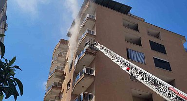 Yedi katlı binada yangın paniği, apartman tahliye edildi