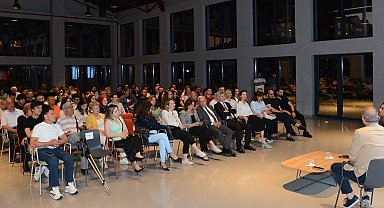 Yeni dünya düzeni söyleşide ele alındı