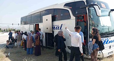 Yolcu otobüsü ile kamyonet çarpıştı: 1 yaralı