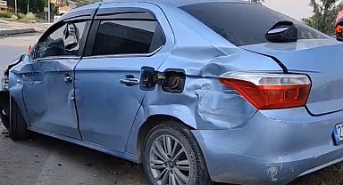 Yüksekova'da otomobil ile kamyon çarpıştı: 5 yaralı