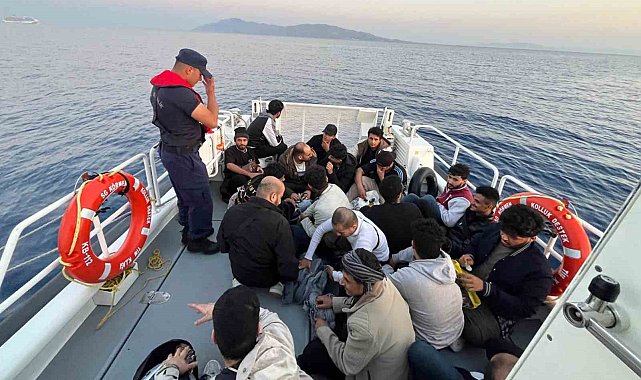 Yunanistan düzensiz göçmenleri lastik bota bindirerek ölüme itti