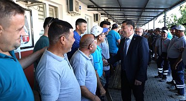 Yunusemre'de personel bayramlaştı