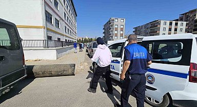 Zabıta ekipleri, geç kalan öğrenciyi LGS sınavına yetiştirdi