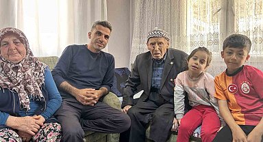 103 yaşındaki Kore gazisi torununun, torununu gördü