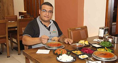 12 saat piştikten sonra sofraya gelen lezzet: Beyran