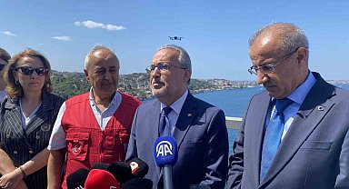 15 Temmuz Şehitler Köprüsü'ne dev Türk bayrağı asıldı