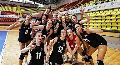 18 Yaş Altı Kız Voleybol Milli Takımı, tarihinde 3. kez EYOF şampiyonu