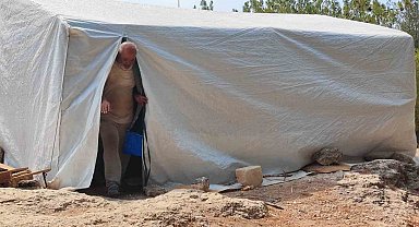 3 yıl önce eşi terk etti, şimdi de ev sahibi sokağa attı