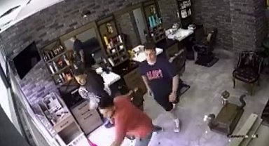 4.2'lik sarsıntı tıraşı yarım bıraktırdı