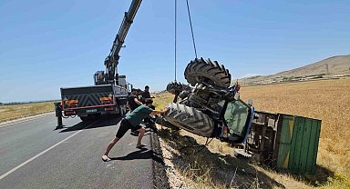 Adilcevaz'da traktör şarampole devrildi: 1 yaralı