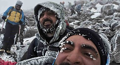 Ağrı Dağı'nda temmuz soğuğu: Zirvede eksi 35 derece