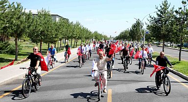 Ağrı'da 15 Temmuz anısına bisiklet turu düzenlendi