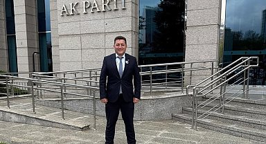 AK Parti Vezirköprü İlçe Başkanı Ali Faik Çamurcu görevinden istifa etti