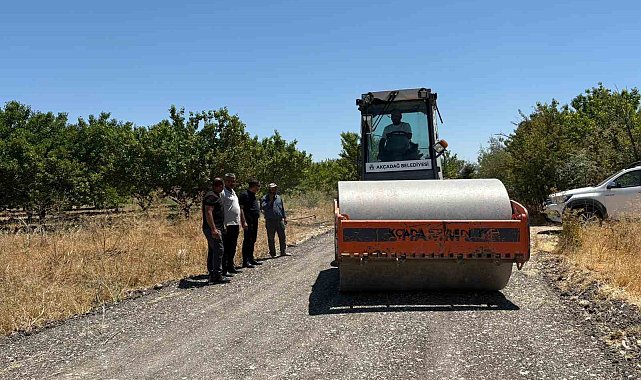 Akçadağ'ın Bahri Mahallesi'nde yollar yenileniyor