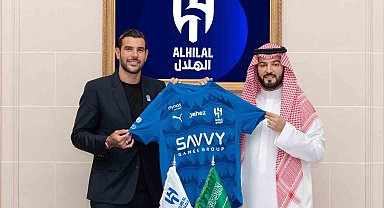 Al Hilal, Theo Hernandez'i transfer etti