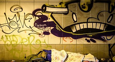 Almanya'da evsizlerin sayısı yüzde 8 artarak 474 bini aştı